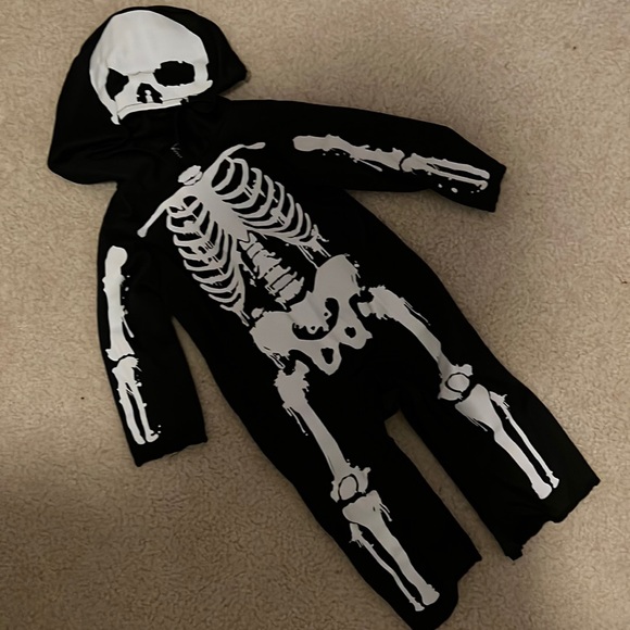 Halloween baby outfit! - Picture 1 of 2